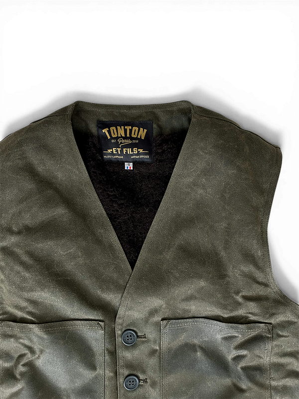 Le gilet « Jeannot » coton waxé kaki doublure laine