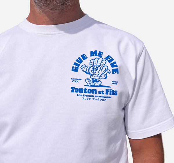 HEAVYWEIGHT TEE — GIVE ME FIVE