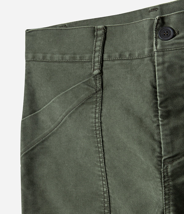 Die Khaki-Hose „Arsène Belleville“ von Moleskine